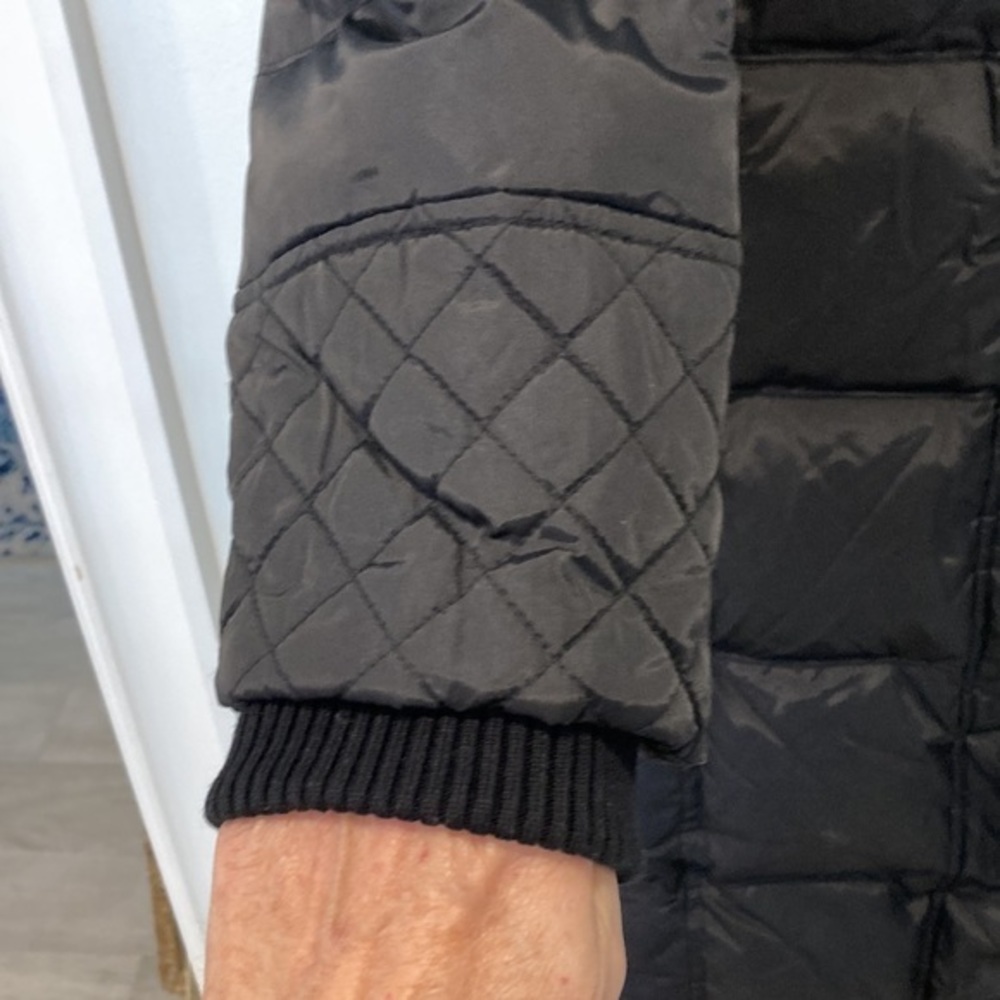 London Fog Black Down Puffer with Detachable Faux Fur Hood Size M… - Picture 6 of 15